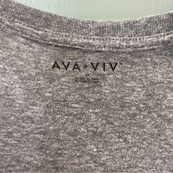 Ava & Viv tee - Picture 2 of 4